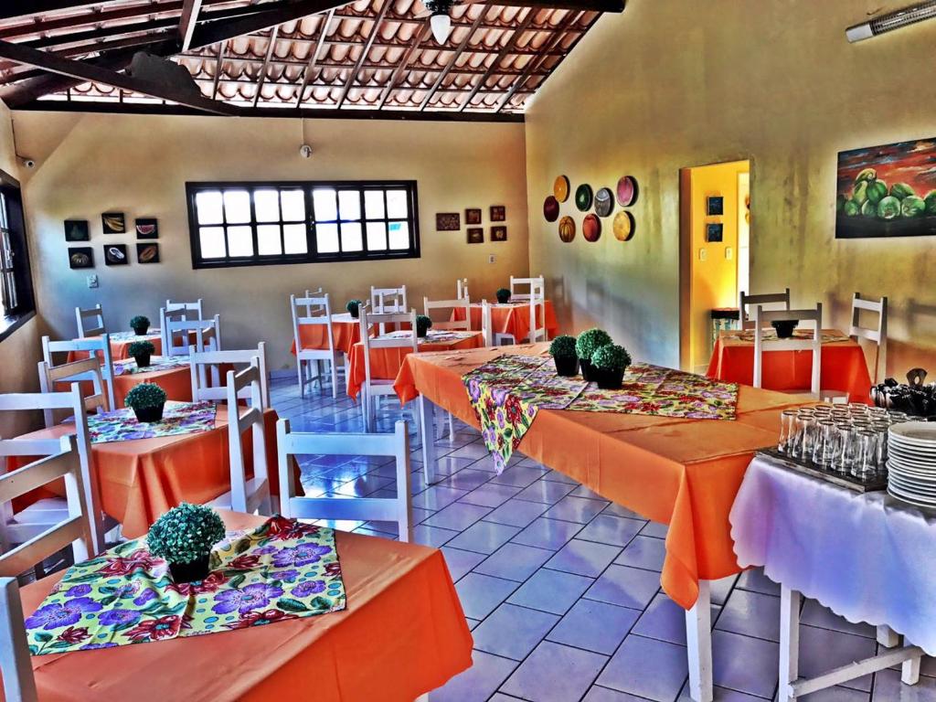 Restaurace v ubytování Pousada Pé de Caju