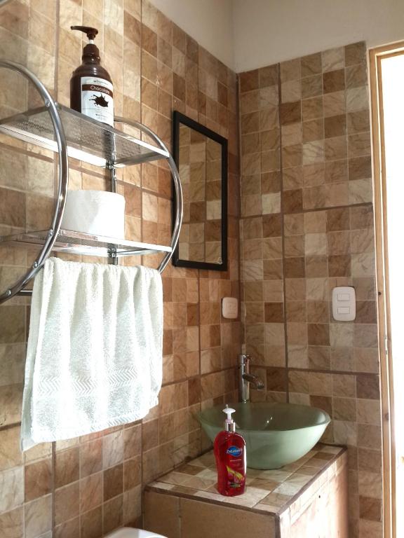 Guest House Pura Vida - Budget Triple Room