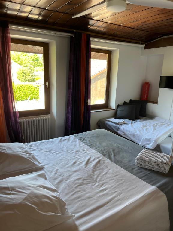 Le Saint-Hilaire - Familiekamer Met Uitzicht Op De Tuin