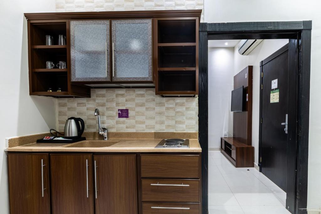 BARON PALACE - ALMASIF HOTEL APARTMENTS