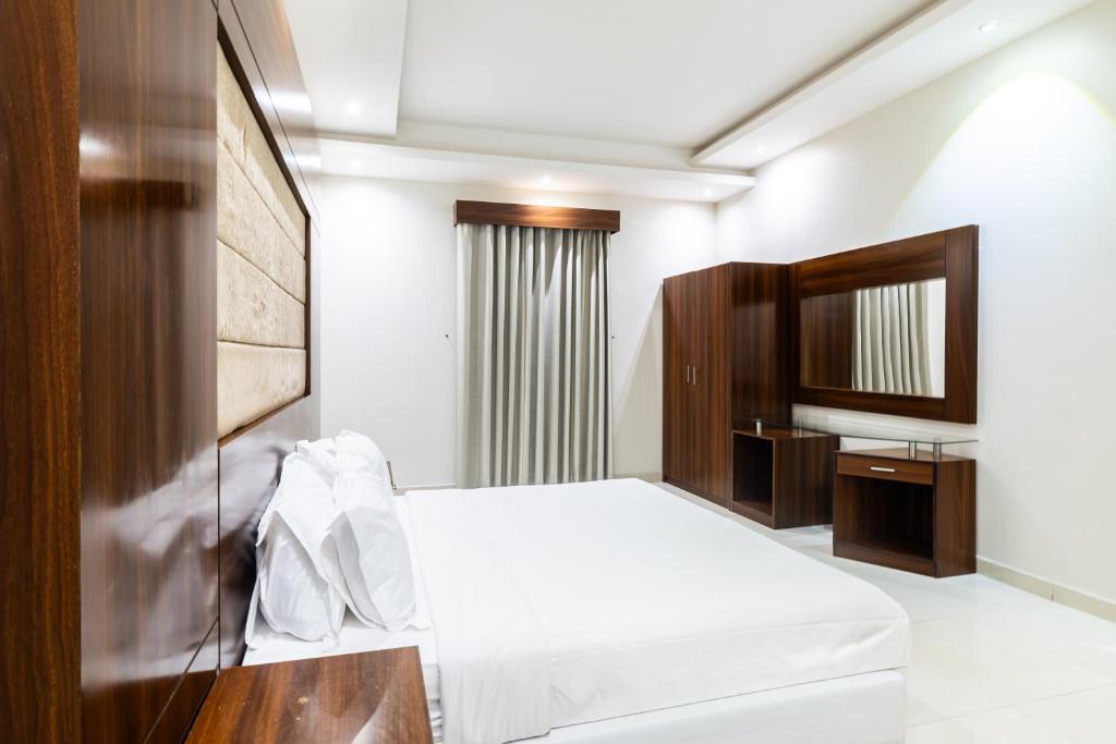 BARON PALACE - ALMASIF HOTEL APARTMENTS