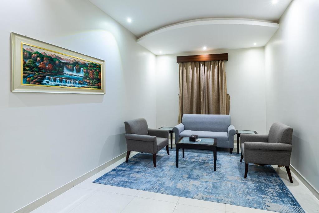 BARON PALACE - ALMASIF HOTEL APARTMENTS