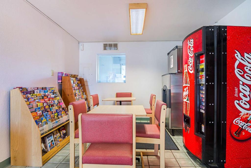 Posezení v ubytování Motel 6-Mitchell, SD