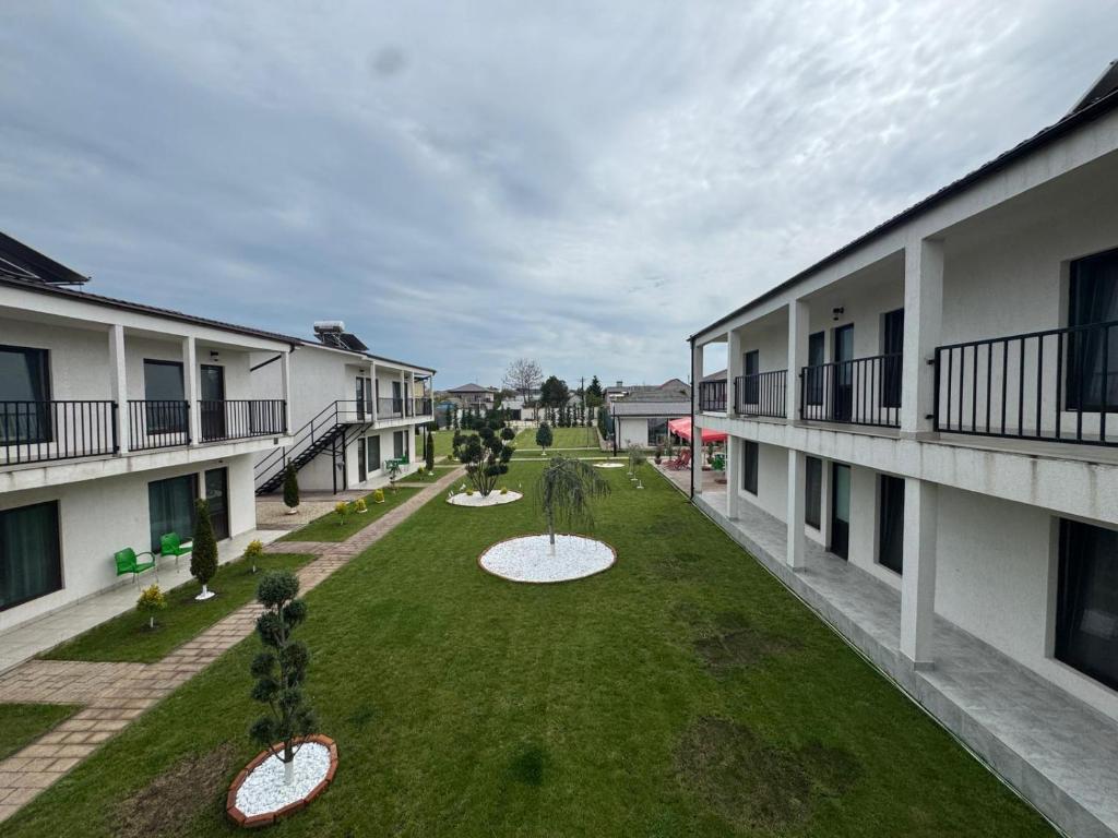 an aerial view of a courtyard of a building at complex turistic N&S in 2 Mai
