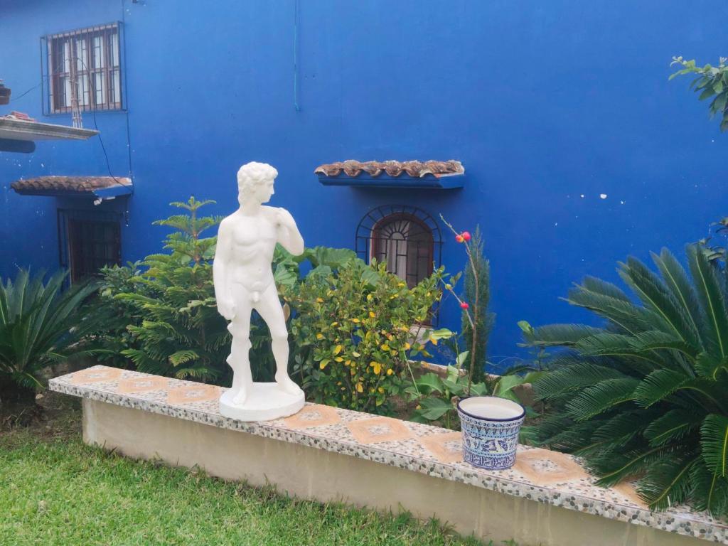 Hotel boutique River Blue tesisinin dışında bir bahçe