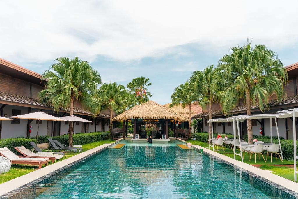 Malabar Pool Villa Phuket - Housity