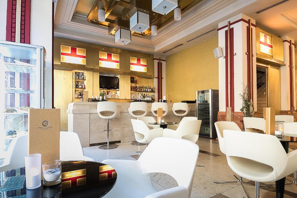Majestic Plaza Hotel Prague - Resim 38