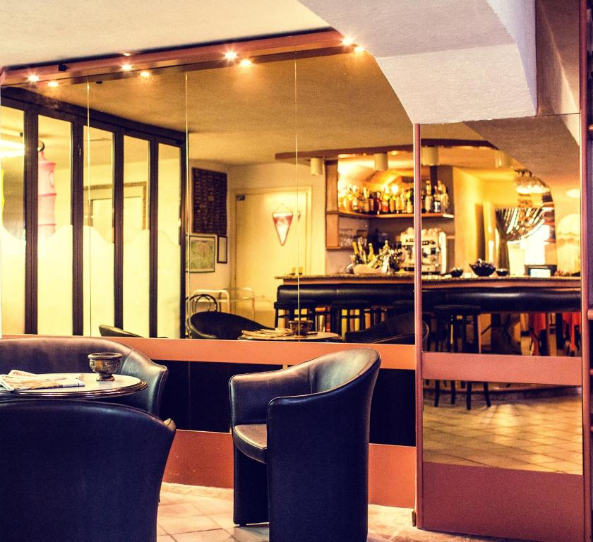 A seating area at Hotel Antares