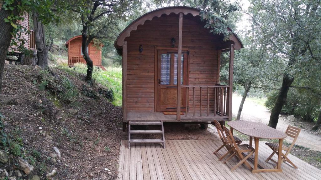 Les Arbousiers Village Hôtel Provençal - Roulotte - Provençale