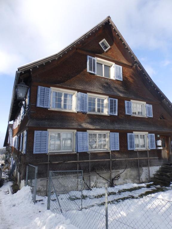 Budova, v ktorej sa apartmán nachádza