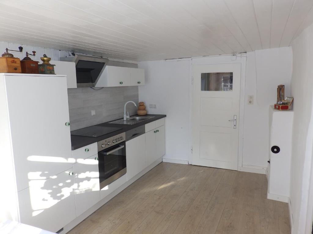 Kuchyňa alebo kuchynka v ubytovaní Ferienwohnung Nina