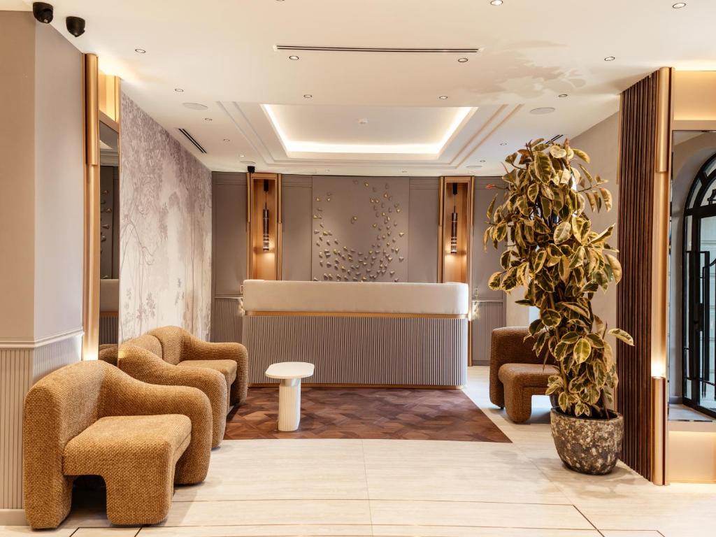 لابی و فضای عمومی Meridian Luxury Boutique Hotel - تصویر ۵