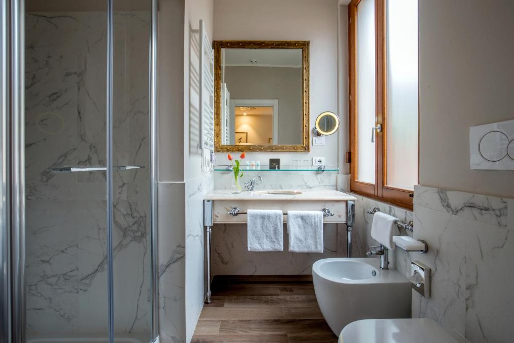 Koupelna v ubytování Hotel Monte Cenci
