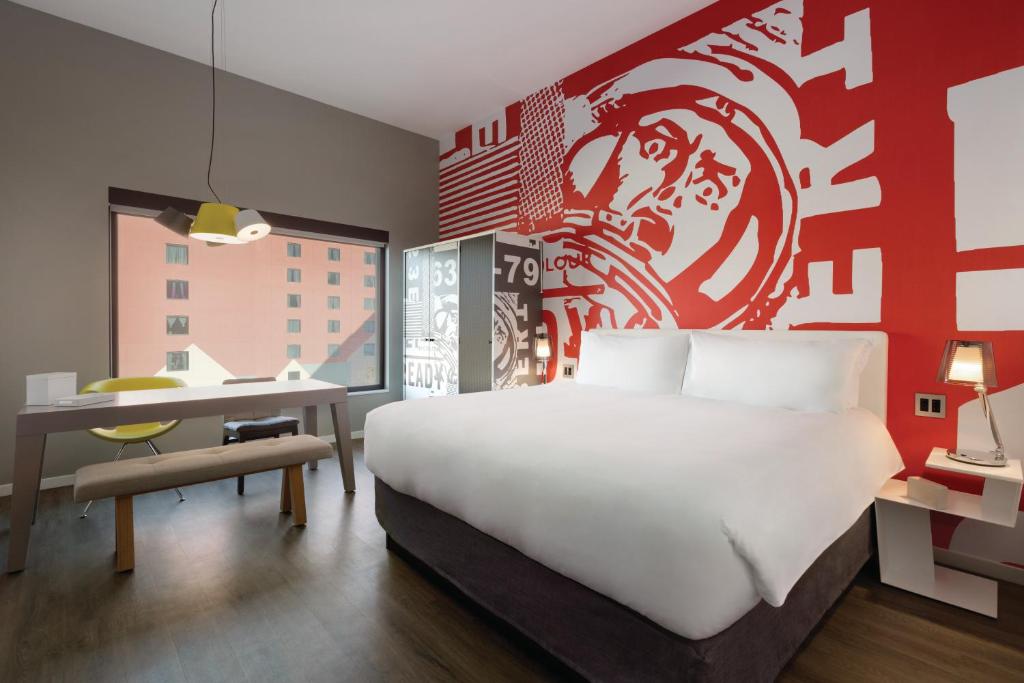 Radisson Red Minneapolis Downtown - King Studio - Niet -roken/hoge Vloer