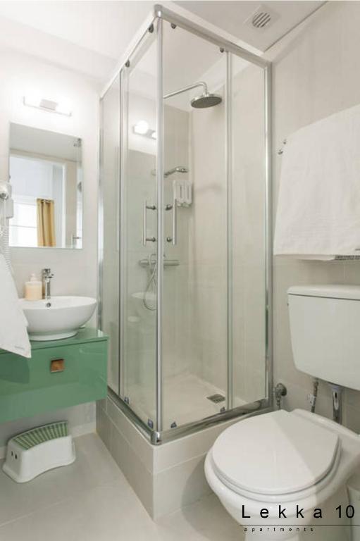 Kúpeľňa v ubytovaní Lekka 10 Apartments