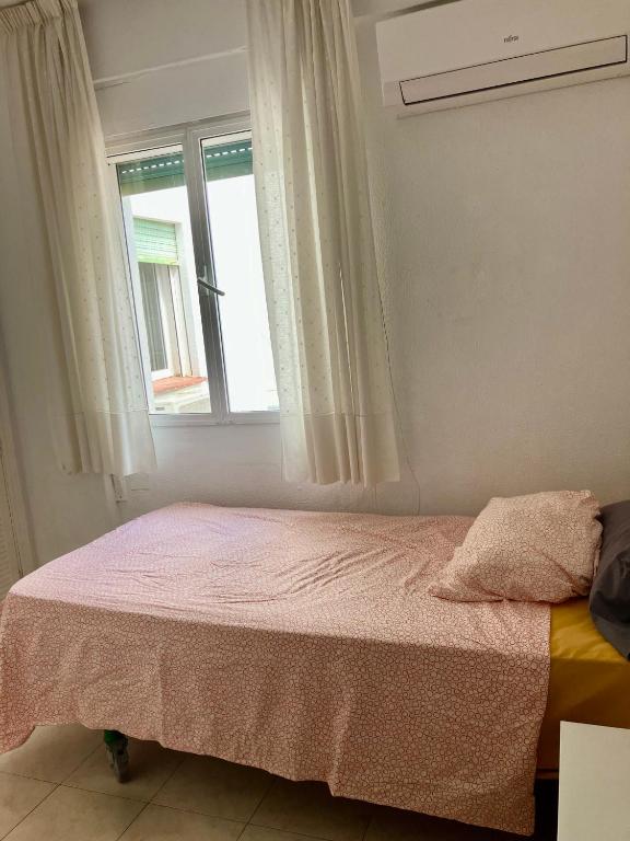 Budget Good Location Bedroom