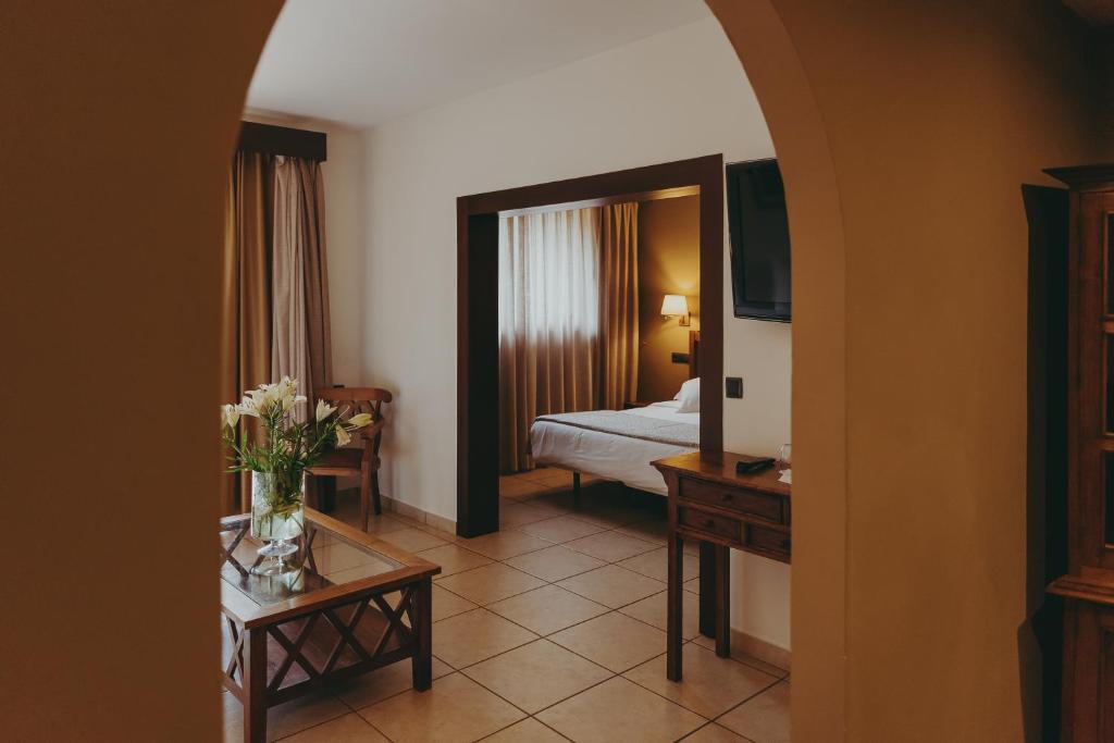 SWISS MORAIRA HOTEL - Adults only - Junior Suite With Terrace