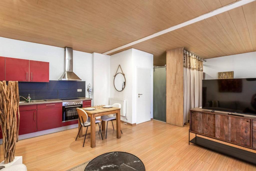 By FLB Property - Le Majestic Suite – photo 10