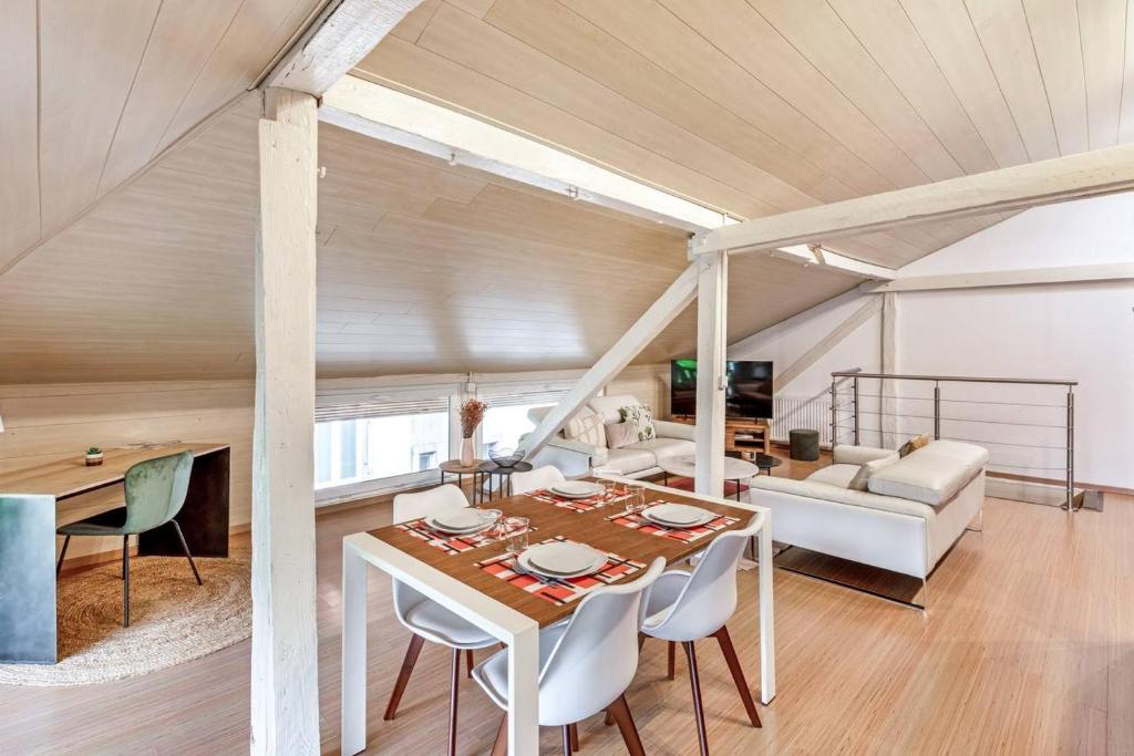 By FLB Property - Prestige Velora Duplex – photo 5