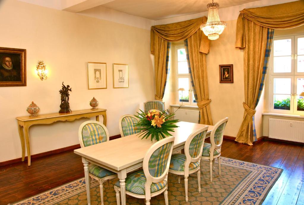 Posezení v ubytování Hotel Graf von Mansfeld