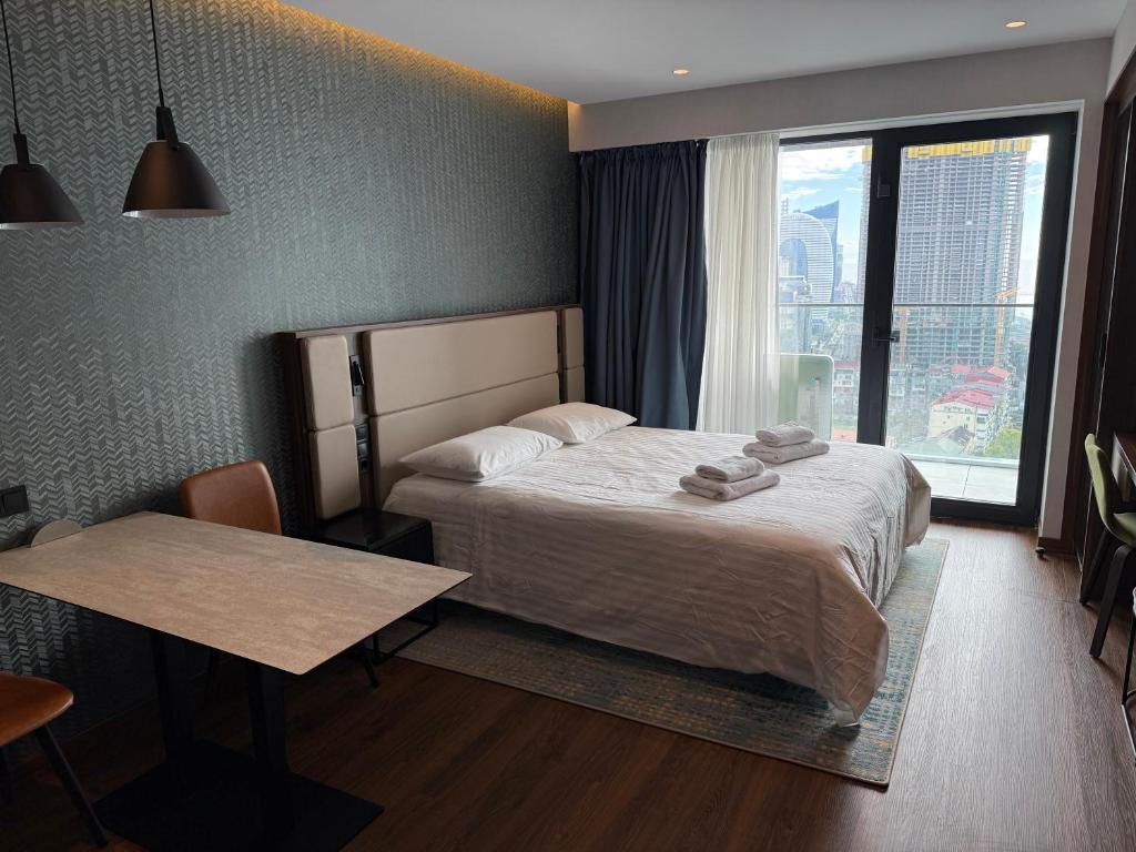 لابی و فضای عمومی Premium Apartment in 6 May Park - تصویر ۵