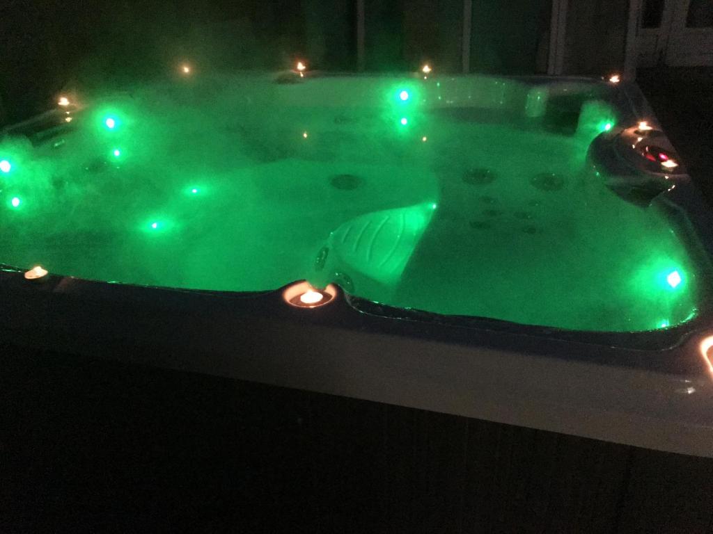 Bazén v ubytování Penzion Grasel nebo v jeho okolí