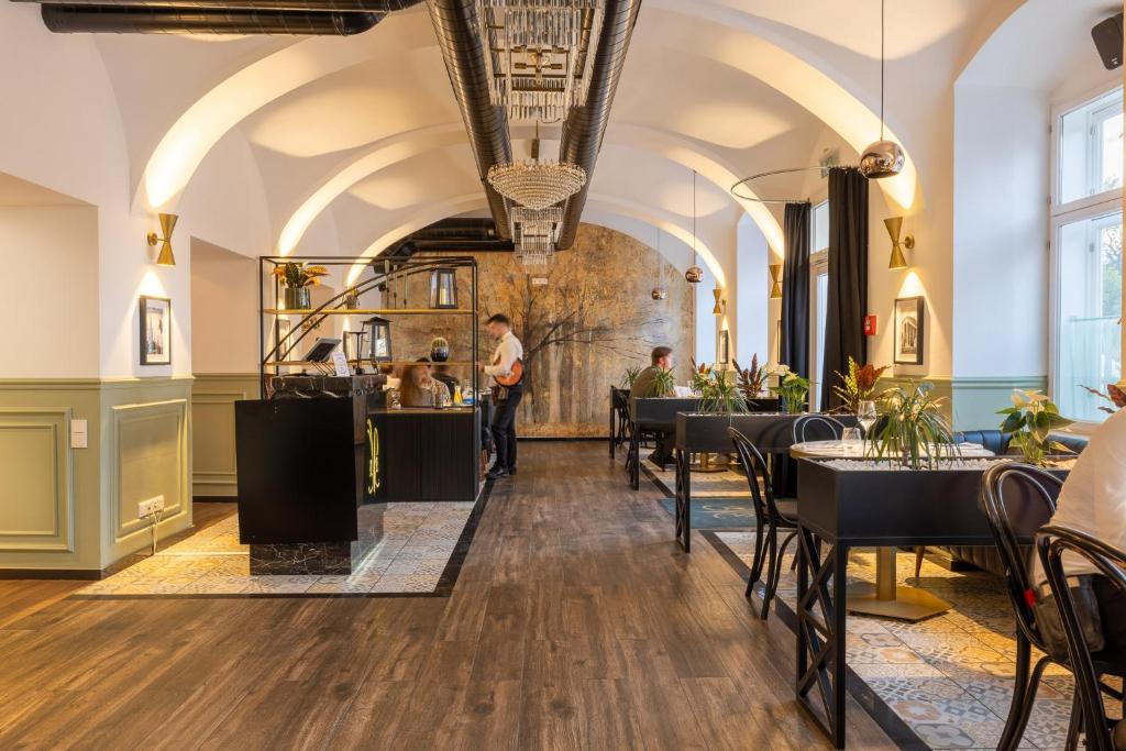 Boutique Hotel Parklane - Newly Renovated photo