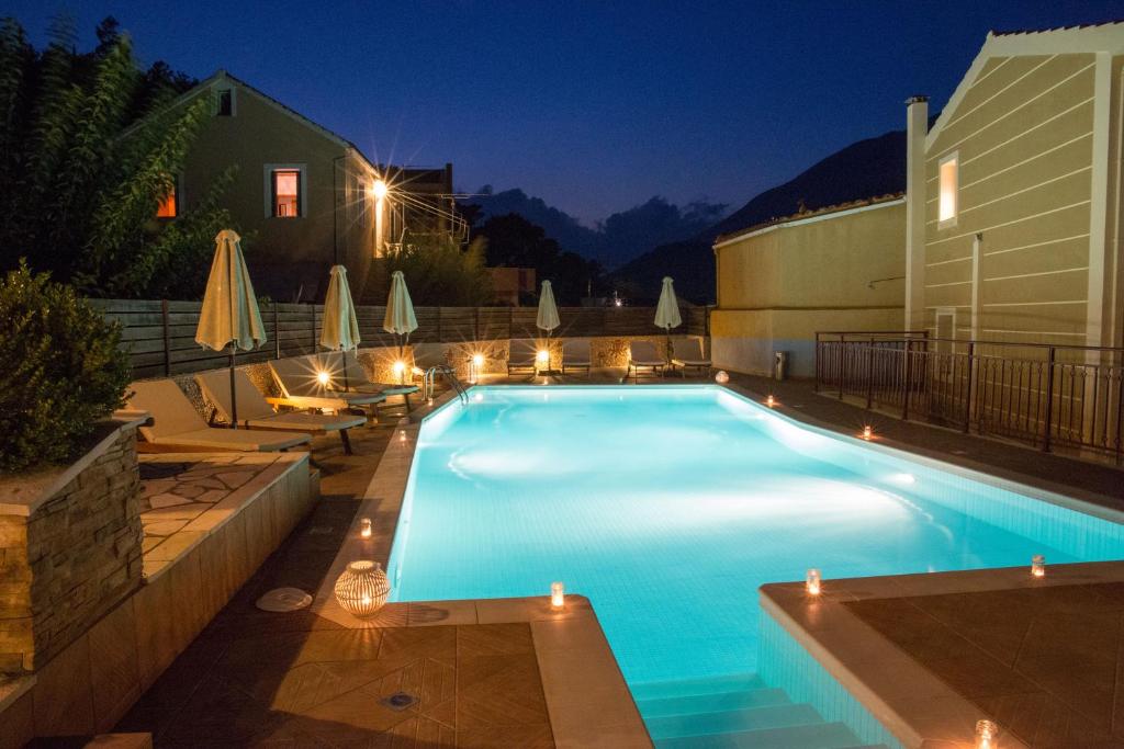 Πισίνα στο ή κοντά στο GreKa Ionian Suites