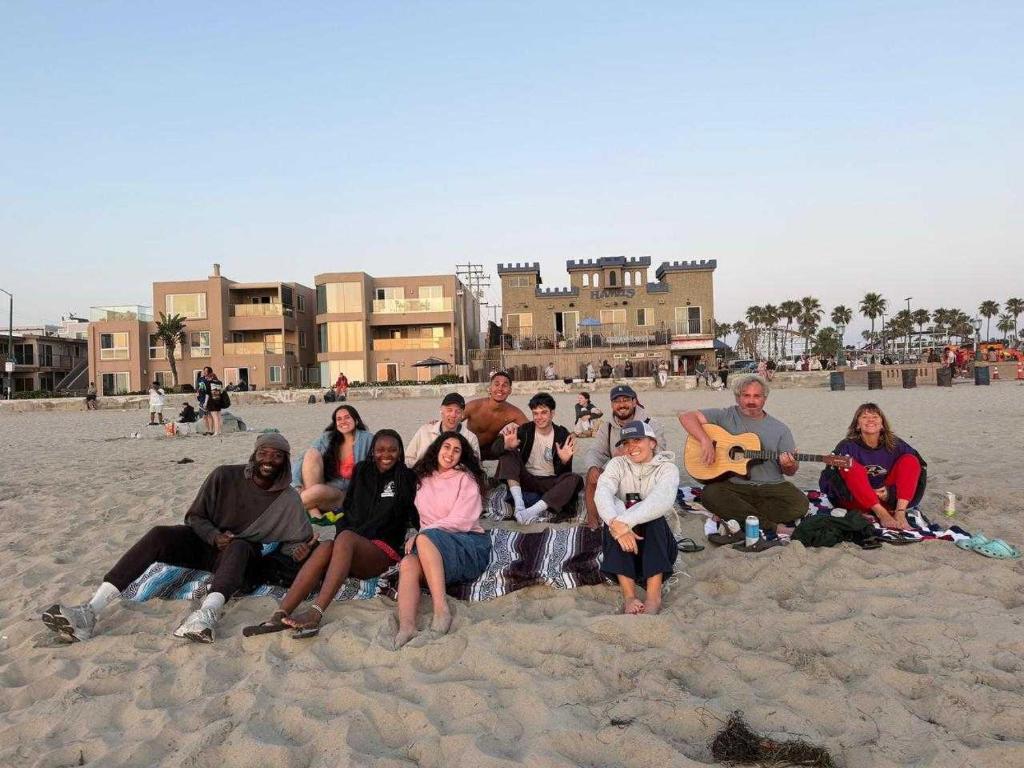 ITH San Diego Mission Beach Backpacker Hostel photo