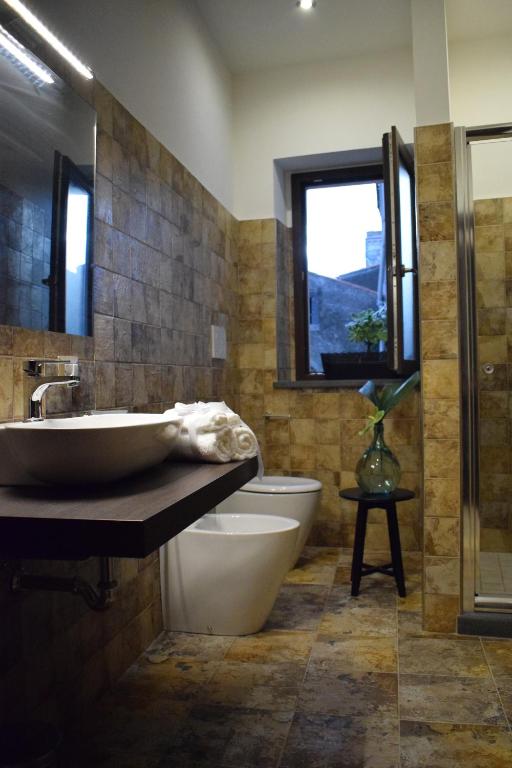 Cento Tari' Guest House - Habitación Triple Con Terraza