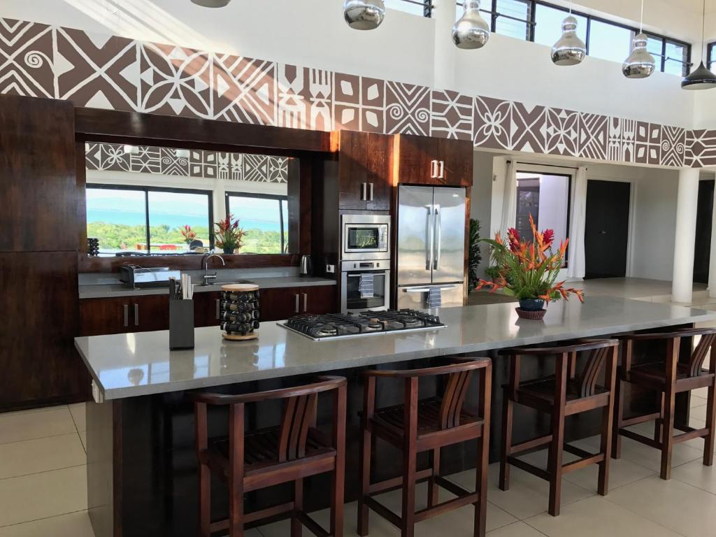 Kuchyň nebo kuchyňský kout v ubytování Sapphire Bay Fiji