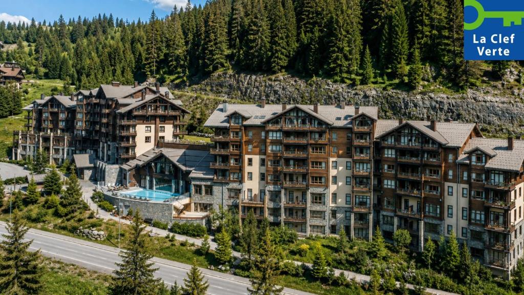 an aerial view of a large apartment building at Résidence Pierre & Vacances Premium Les Terrasses d'Eos in Flaine