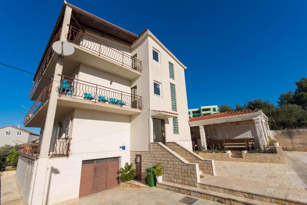 Budova, kde se apartmán nachází