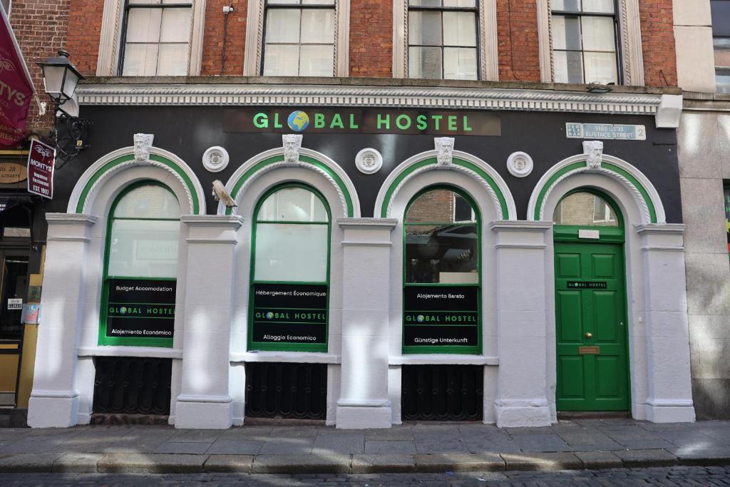 Facaden eller indgangen til Global Hostel at Temple Bar