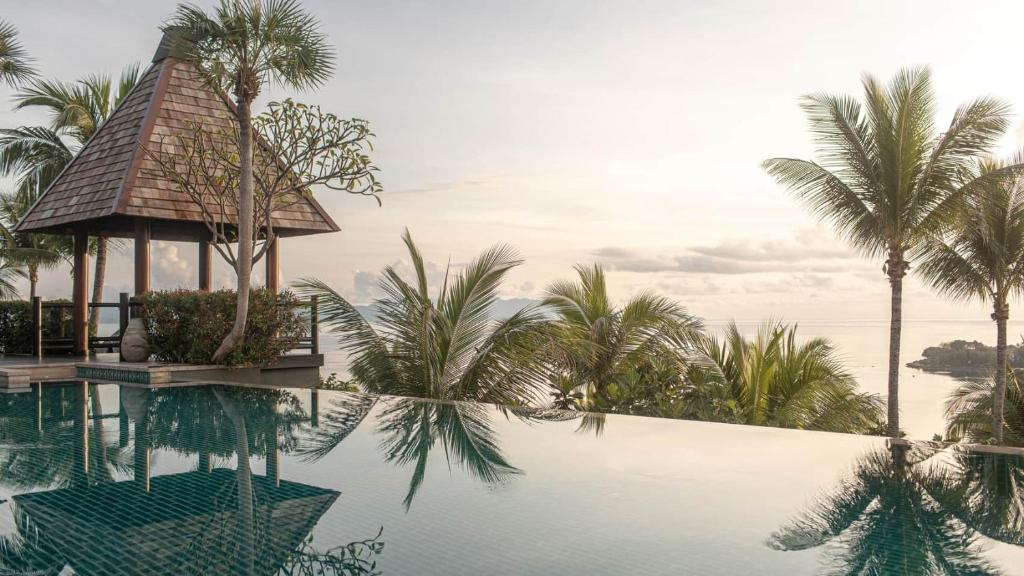 فيلا FIVE-BEDROOM RESIDENCE WITH POOL
