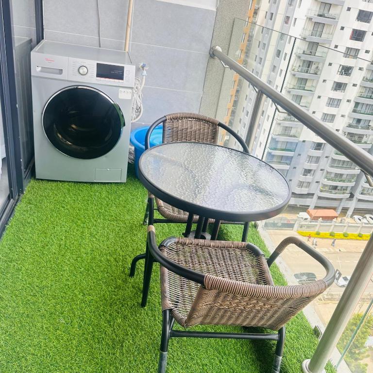 Executive one bed with balcony GYM NETFLIX