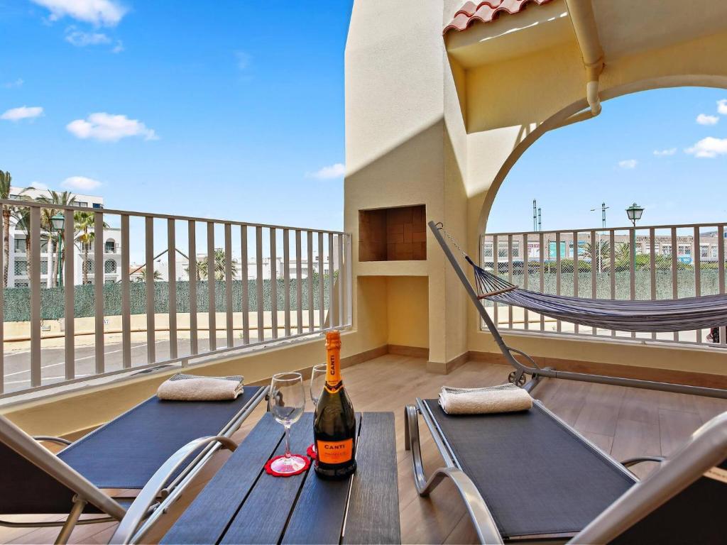 Fañabe Beach, Beaches at 400 m, 2 Terraces