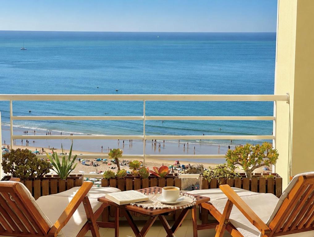 Elegant Beachfront Stay- Ocean View Balcony & Garage