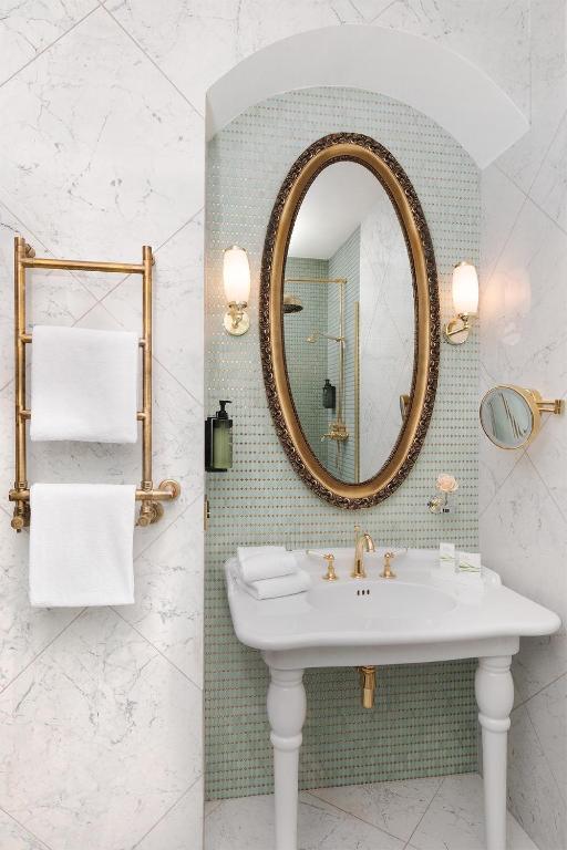 Schloßhotel Althörnitz - Queen Room