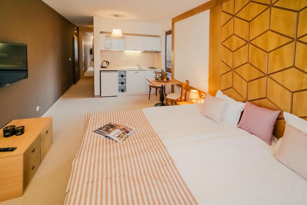 Kuchyň nebo kuchyňský kout v ubytování Green Life Bansko