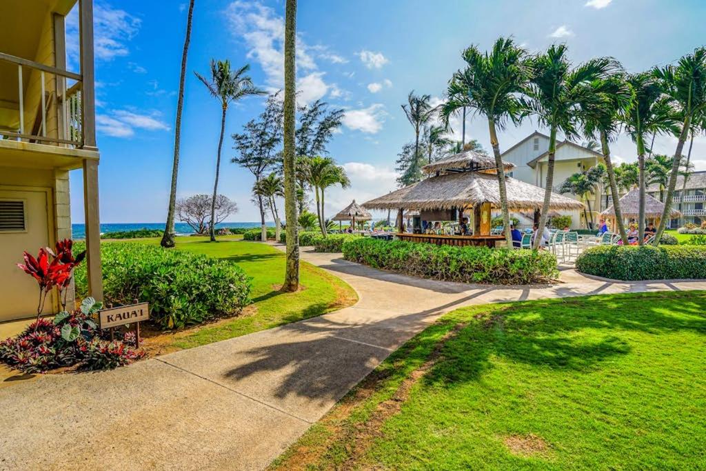 Islander on the Beach 315 photo