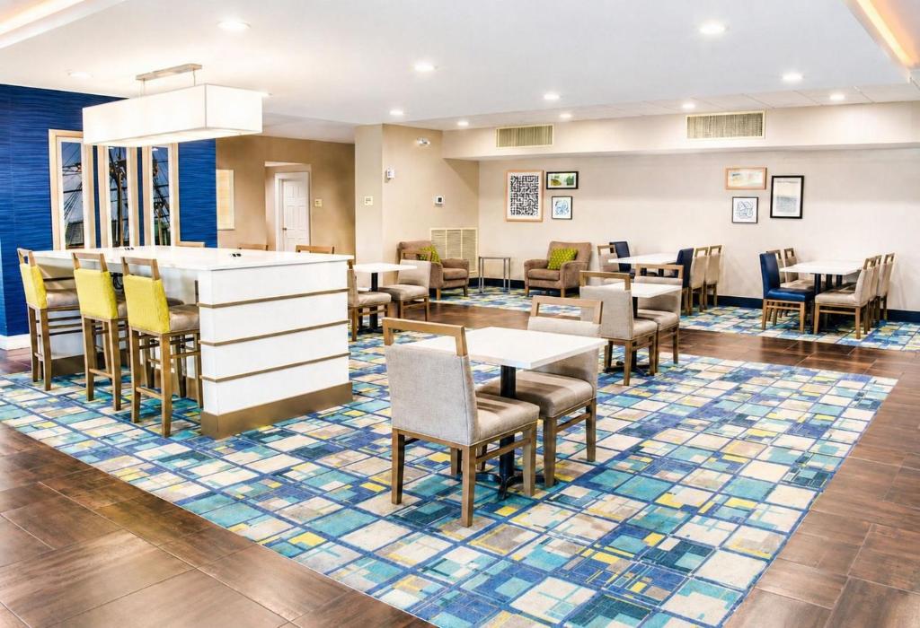 Garner Hotel Glen Burnie BWI Airport Area by IHG photo