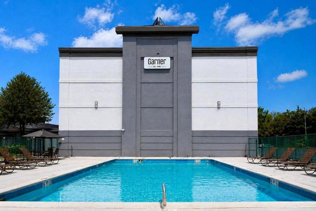 Garner Hotel Glen Burnie BWI Airport Area by IHG photo