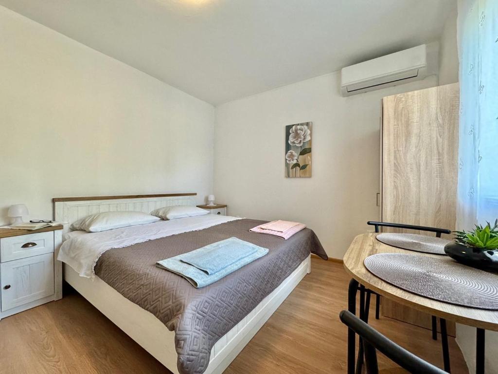 Apartment-studio Almira nr. 4