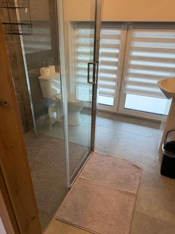pokoje do wynajęcia - Habitación Triple Con Baño Privado