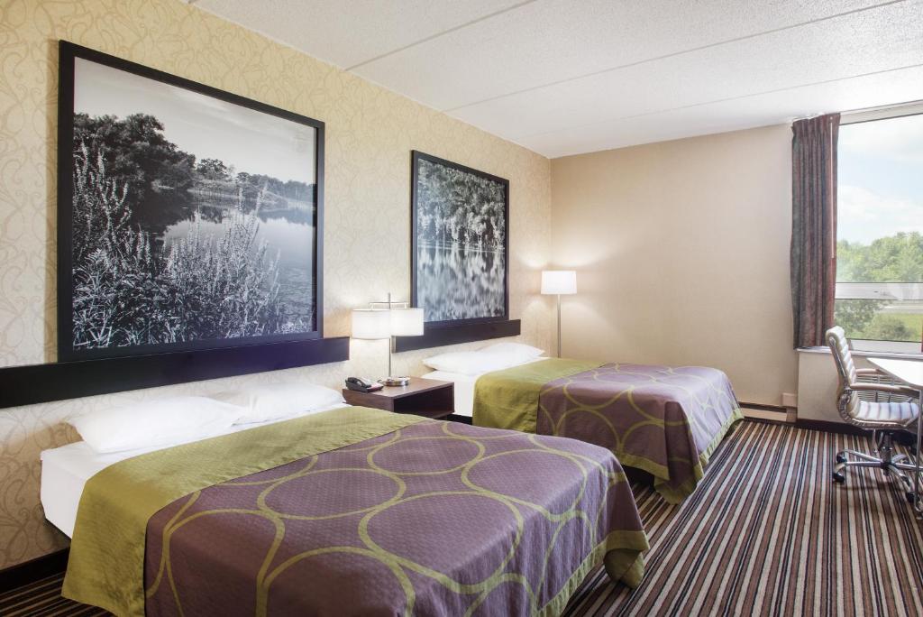 Super 8 by Wyndham Plattsburgh - Doppelzimmer Mit Zwei Doppelbetten - Nichtraucher