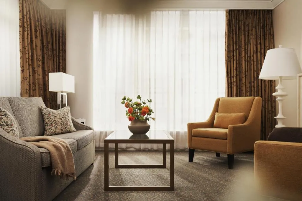 Signature One Bedroom Suite with Kitchen