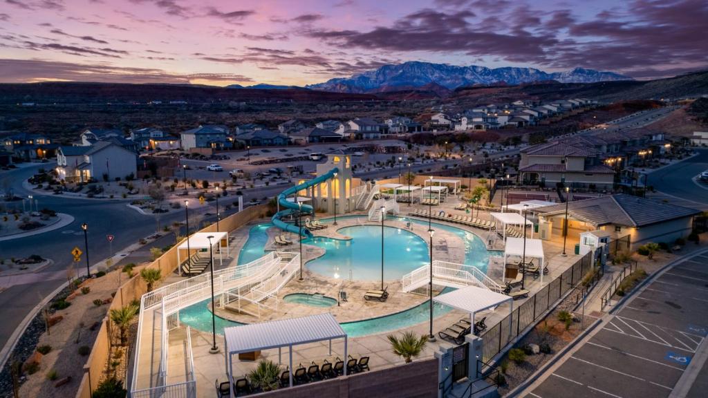 an aerial view of a resort with a swimming pool at Royal Rock Adventures in Washington