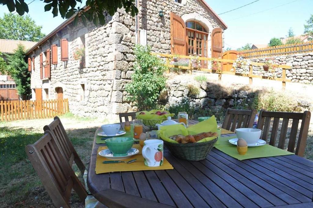 Gallery image of La grange de chams in Laval-Atger