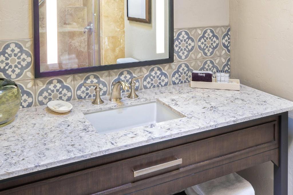 Westward Look Wyndham Grand Resort & Spa - 